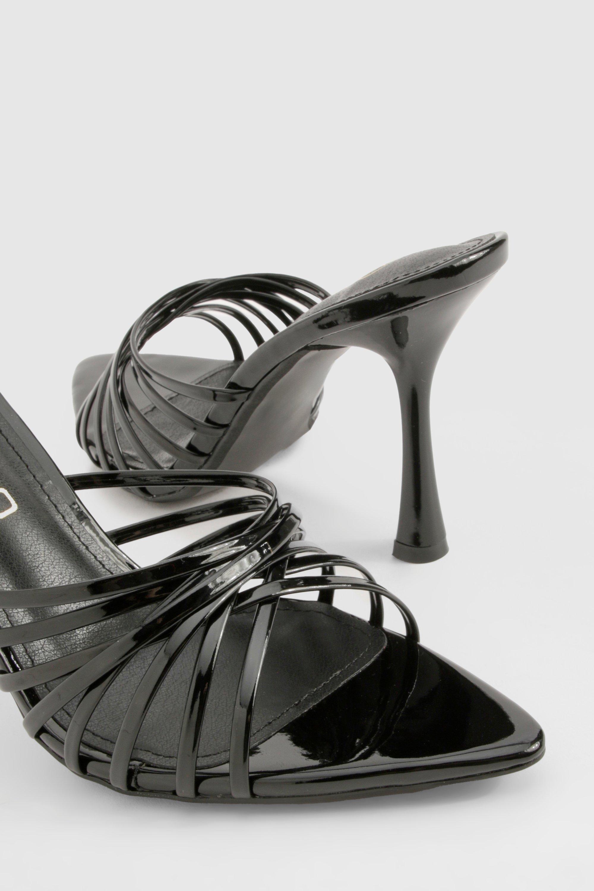 Scarpe a punta a calzata ampia in vernice con laccetti e tacco boohoo IT