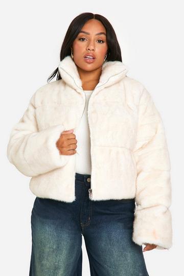 Plus Gewatteerde Faux Fur Jas cream