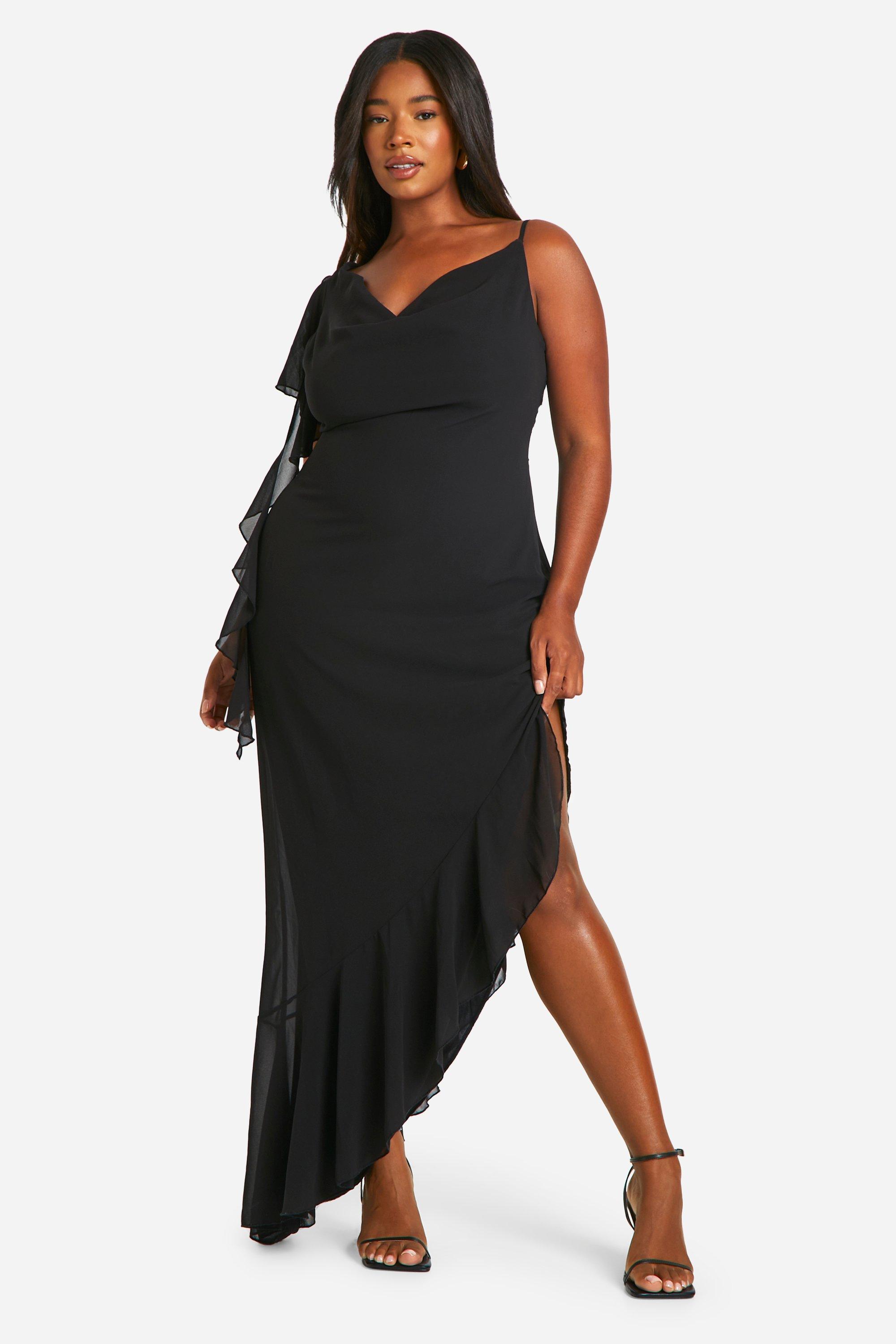 Vestito maxi Plus Size in chiffon con scollo a cappuccio boohoo IT