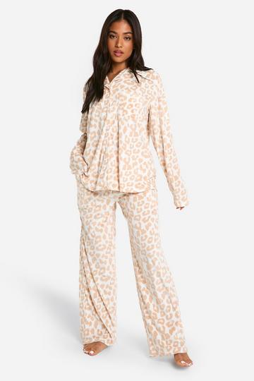 Petite Tonal Leopard Fleece Pyjama Set cream