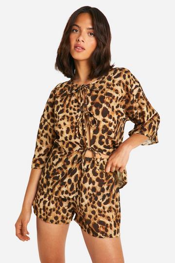 Leopard Tie Front Volume Sleeve Blouse & Flippy Shorts black