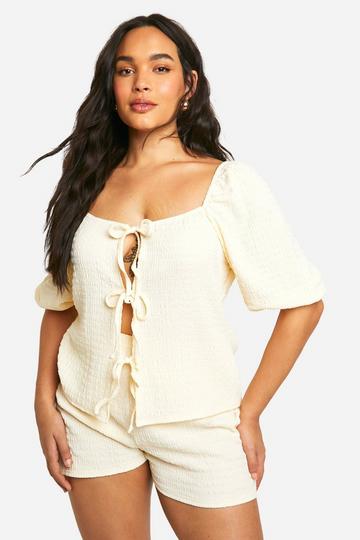 Plus Top Met Textuur En Strik En Shorts Set cream