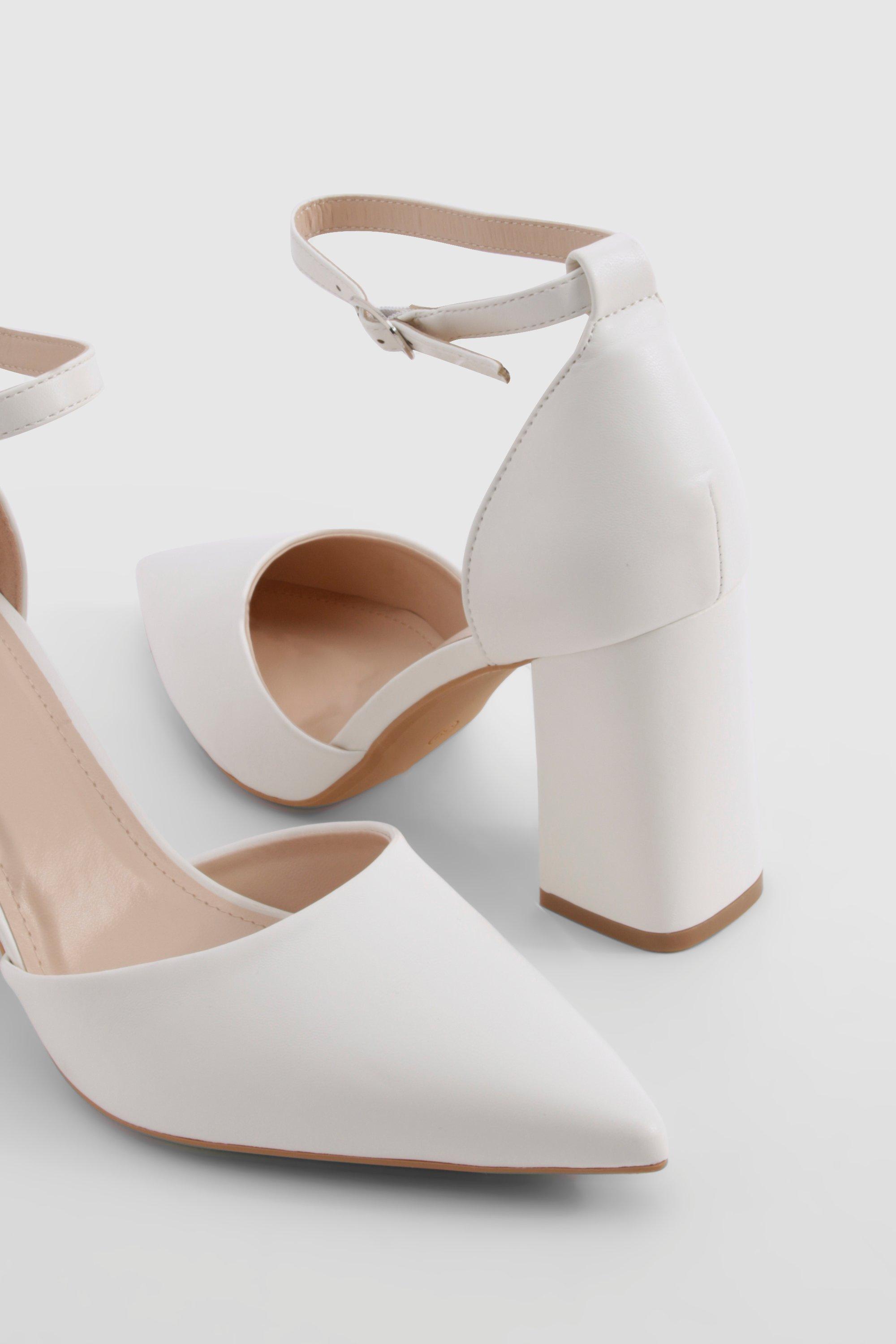 Chaussures a petit talon carre