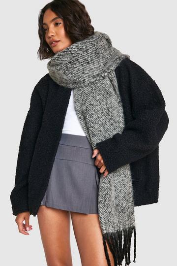 Two Tone Chunky Knitted Scarf black