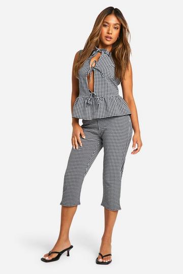 Black Petite Seersucker Gingham Capri Pants