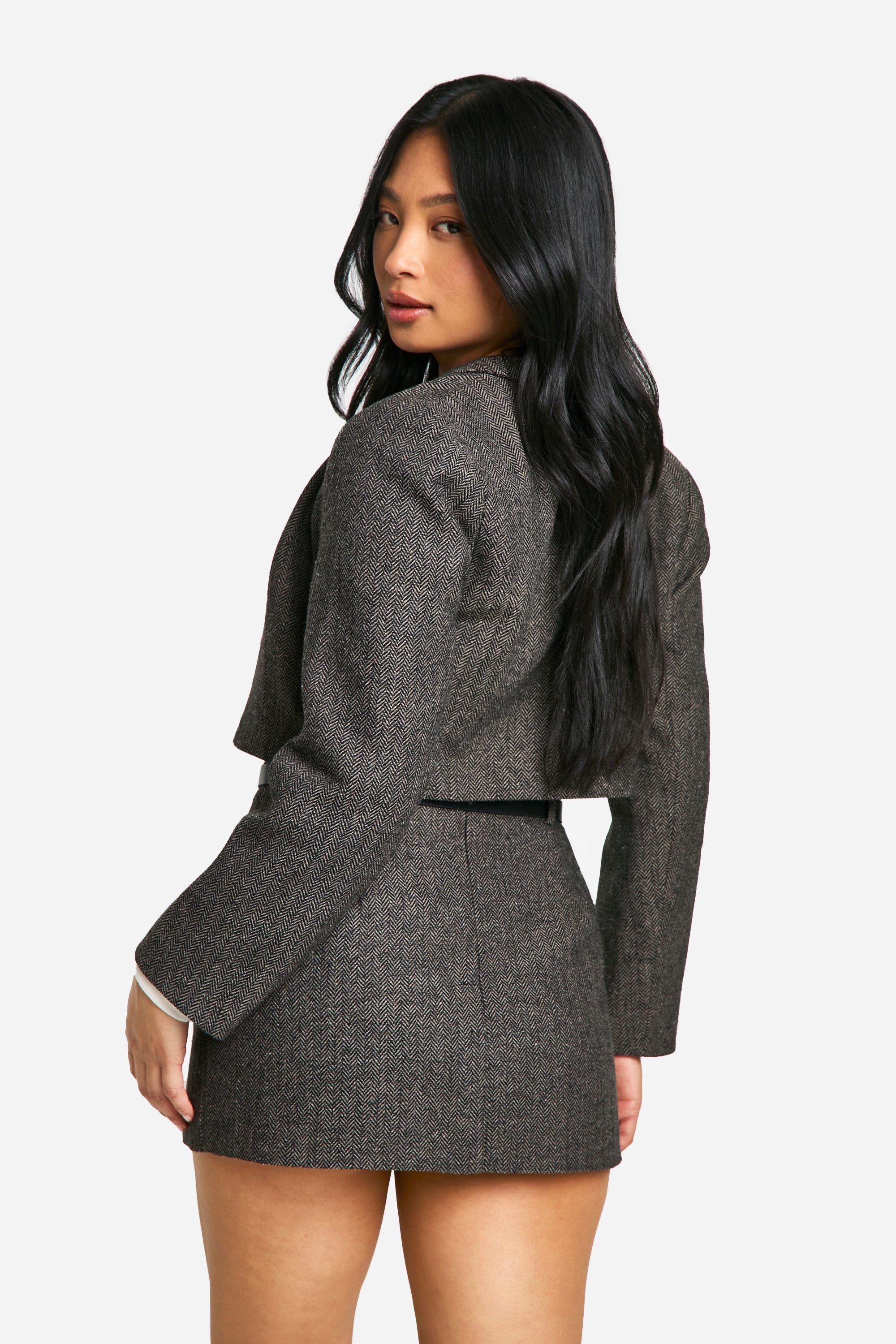 Petite Cropped Tweed Jacket boohoo IE