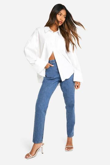Boohoo Basics 32 Inch Leg High Waisted Slim Fit Mom Jeans vintage blue