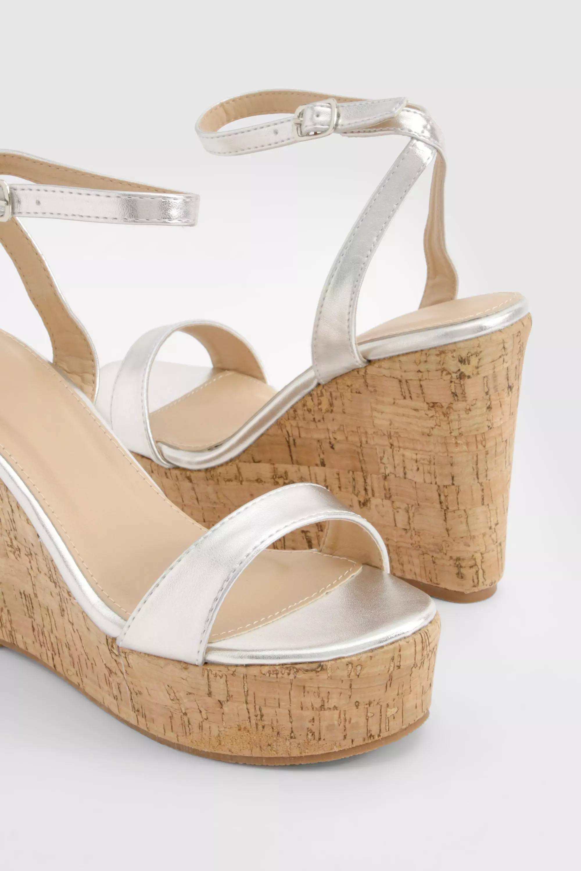 Silver Metallic Cork Sole Wedges صورة بديلة