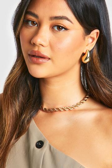 Gold Chunky Twist Detail Choker Necklace gold