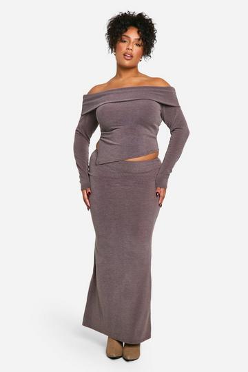 Plus Soft Cable Twist Front Crop Jumper And Maxi Skirt Set mocha