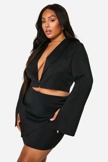 Plus Korte Getailleerde Long Line Blazer black