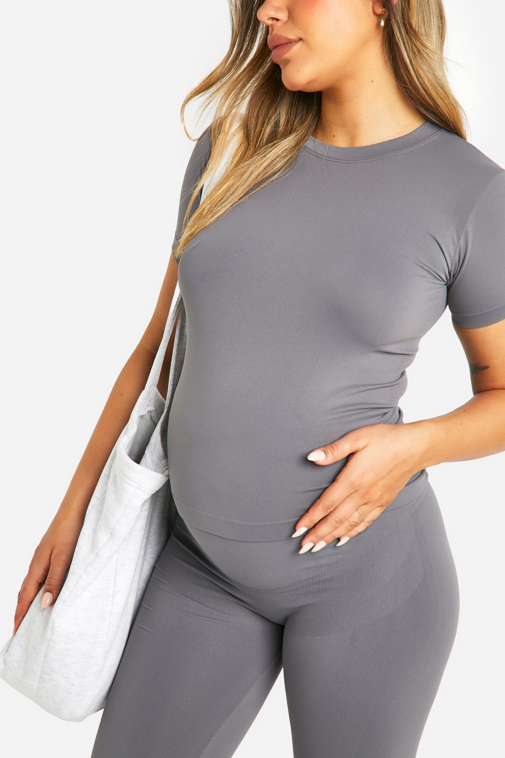 Boohoo maternity tops hotsell