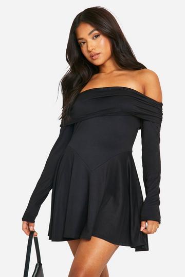 Petite Off Shoulder Skater Jurk Met Lange Mouwen En V-Taille black