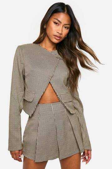 Korte Asymmetrische Monochrome Dogtooth Blazer camel