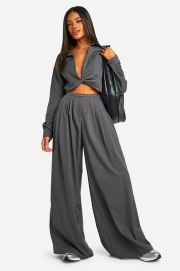 Grey Woven Low Rise Extreme Wide Leg Pleated Trouser