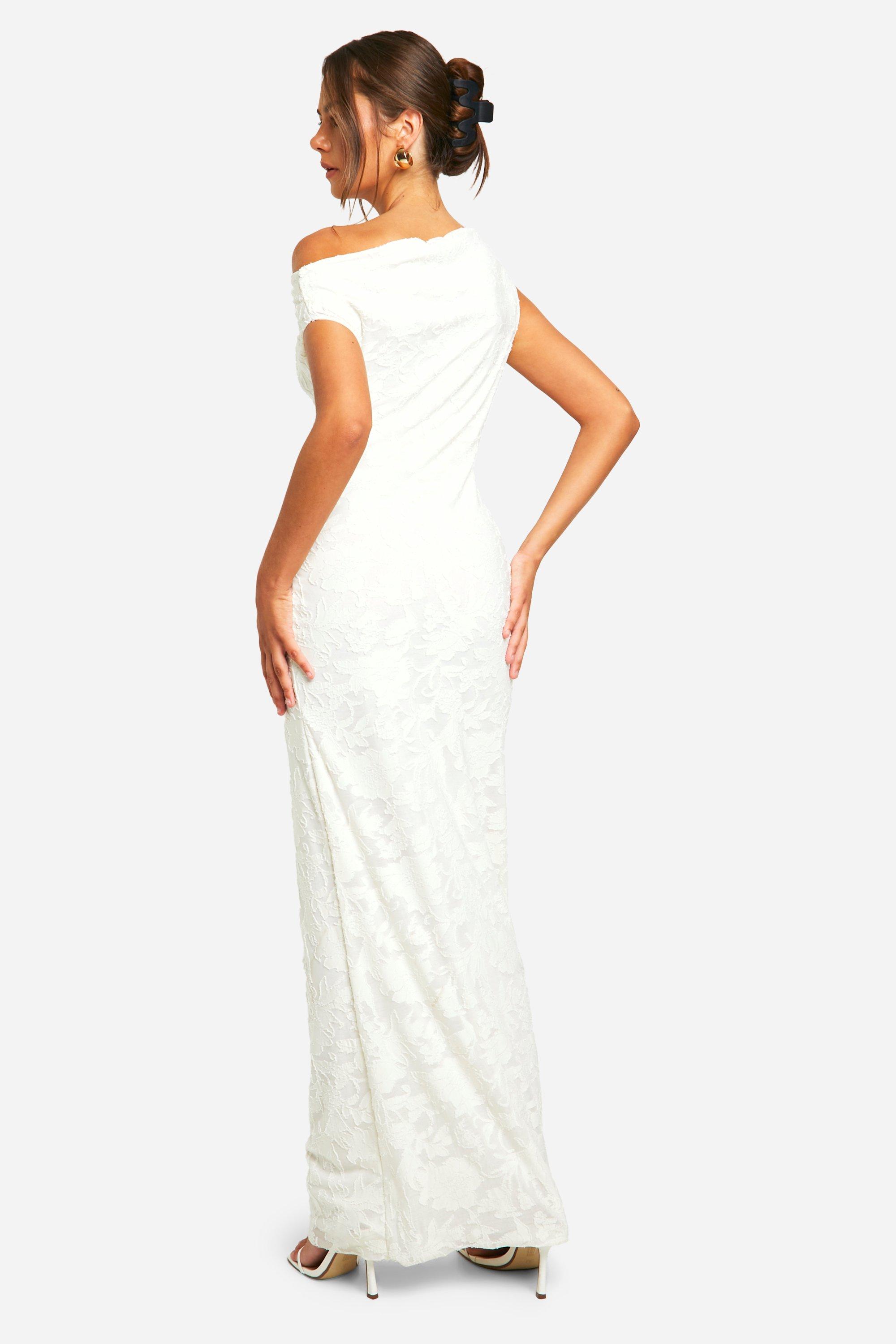 Boohoo ivory dress shop