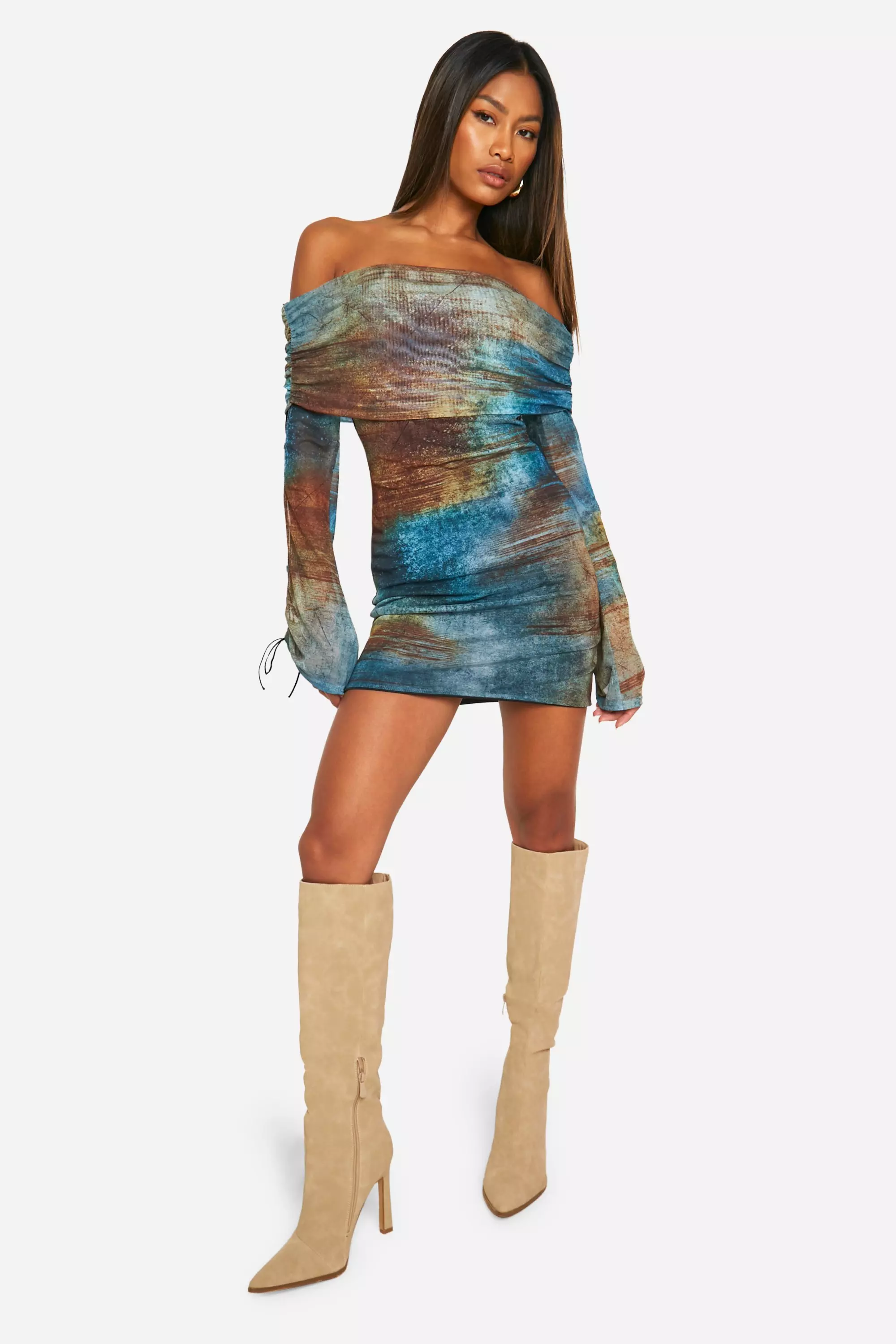 Green Printed Mesh Lace Up Detail Flare Sleeve Mini Dress صورة بديلة