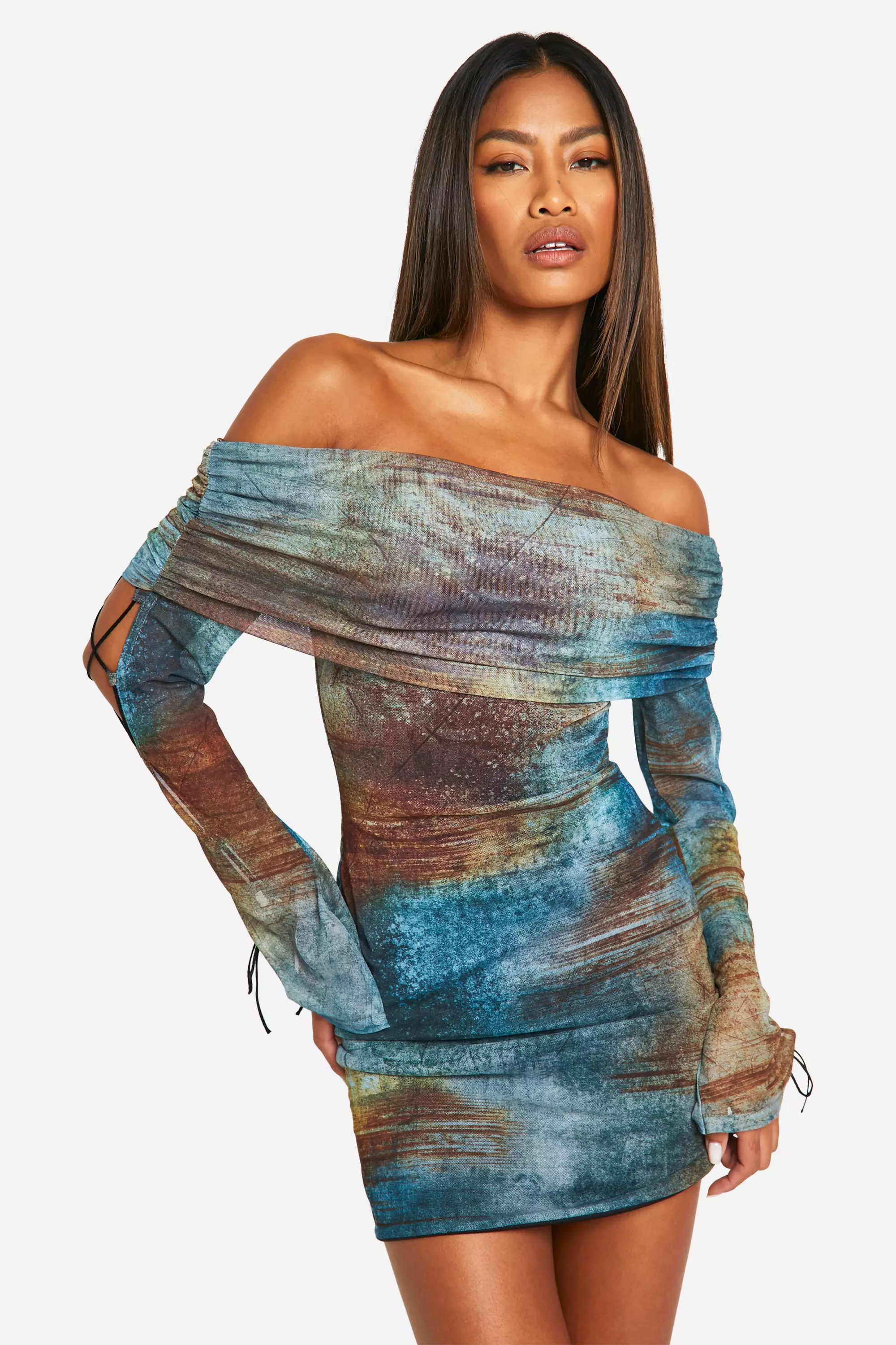Green Printed Mesh Lace Up Detail Flare Sleeve Mini Dress صورة بديلة