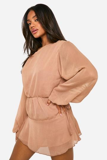 Gekreukelde Chiffon Mini Jurk Met Geplooide Zoom mocha