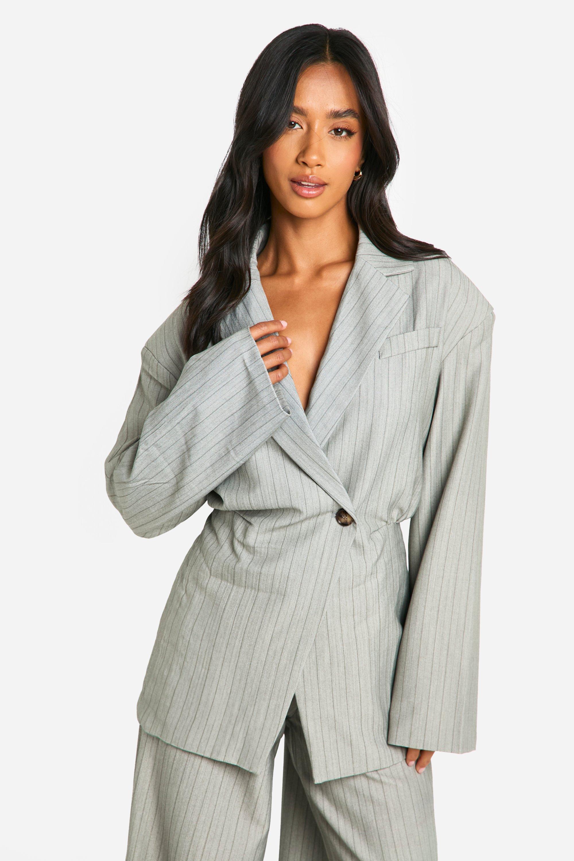 Petite Veste de tailleur a rayures fines