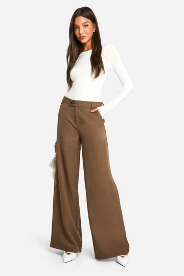 Getailleerde Low Rise Wide Leg Broek biscuit