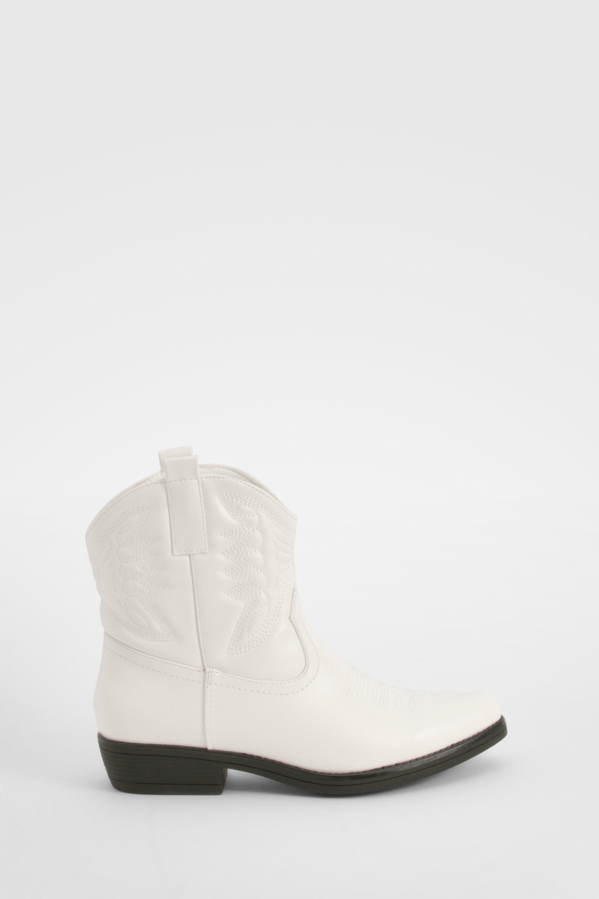 Boohoo white boots hotsell