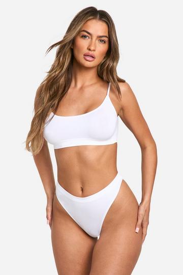 Basic Seamless Thong white