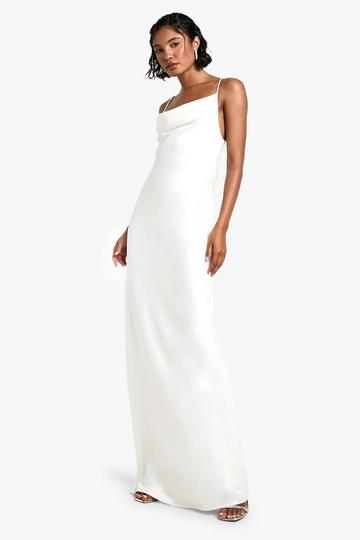 Tall Satijnen Maxi Jurk Met Losse Col En Steentjes ivory