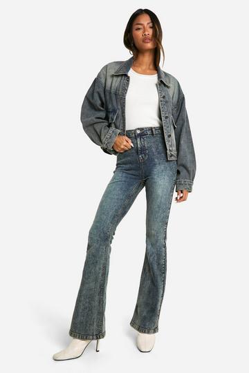 Booty Boost High Rise Flared Jeans vintage wash