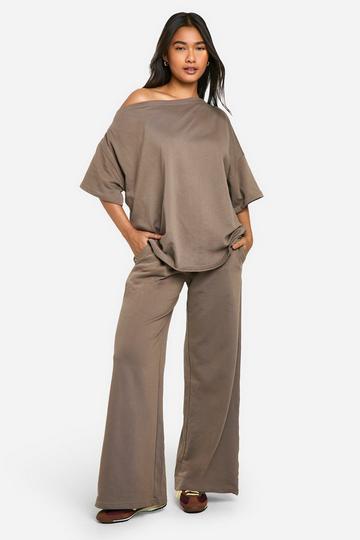 Loopback Asymmetrische Off Shoulder Trui Met Korte Mouwen En Joggingbroek Set mocha