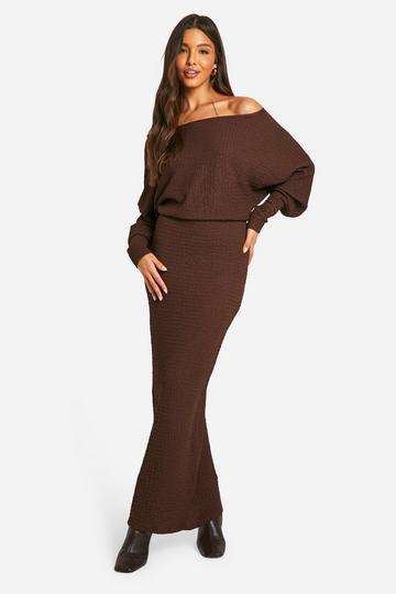 Textured Off The Shoulder Maxi Dress chocolate