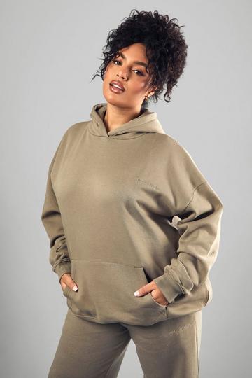 Plus Oversized Geborduurde Dsgn Studio Hoodie khaki