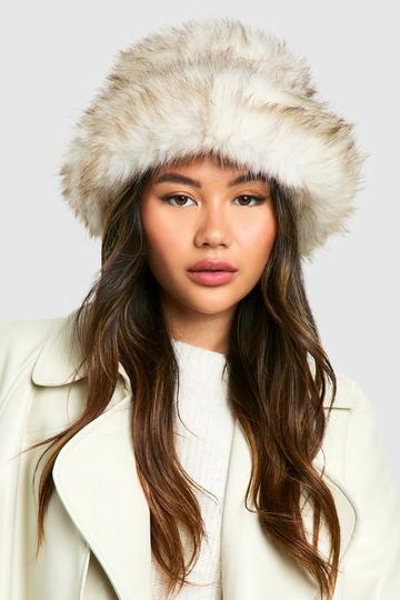 Luxe Faux Fur Bucket Hat off white