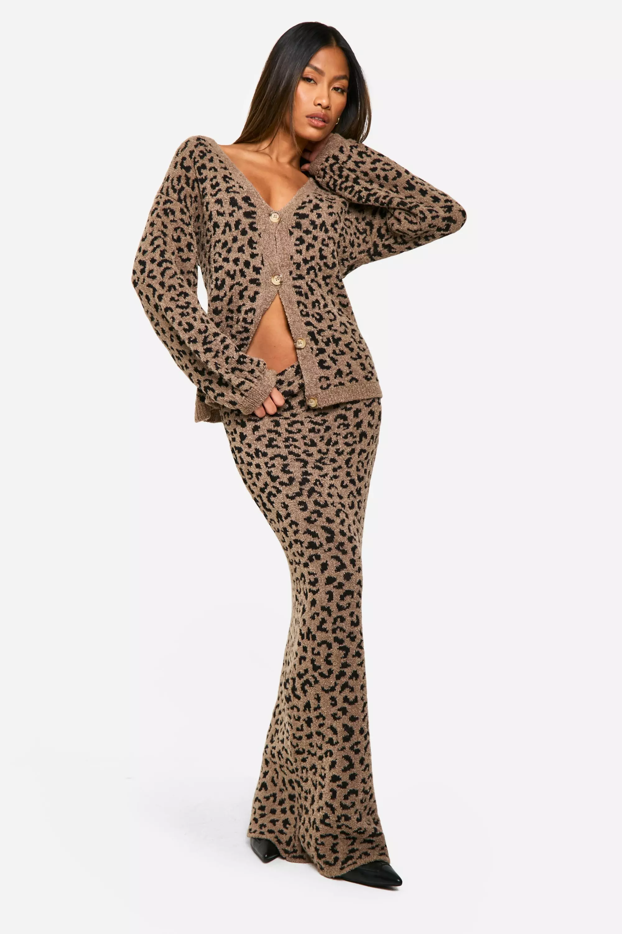 Leopard Boucle Knitted Maxi Skirt alternative image
