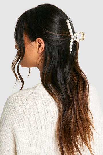 White Pearl Detail Claw Hair Clip