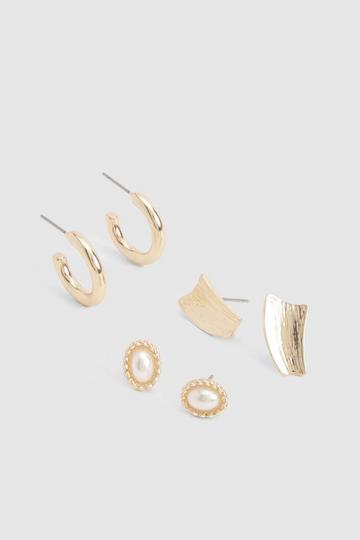 Metallic Gold Pearl Stud Earring 3 Pack