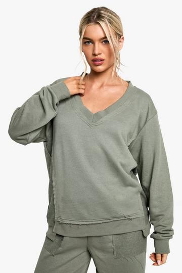 REVERSE LOOPBACK PANNELLED V NECK SWEATSHIRT sage