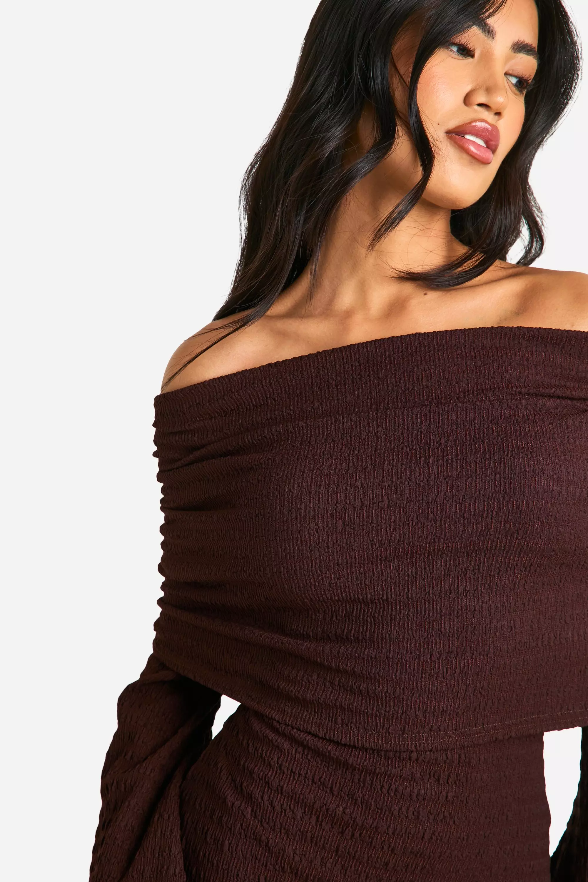 Chocolate Textured Slouchy Bardot Maxi Dress صورة بديلة
