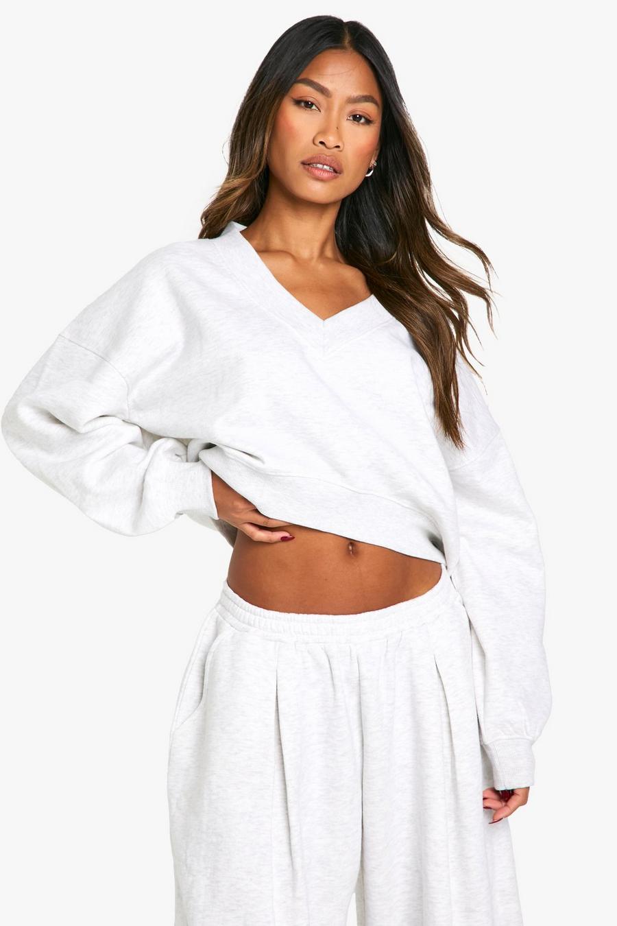 V Neck Balloon Sleeve Top in White V Neck Balloon Sleeve Top in White