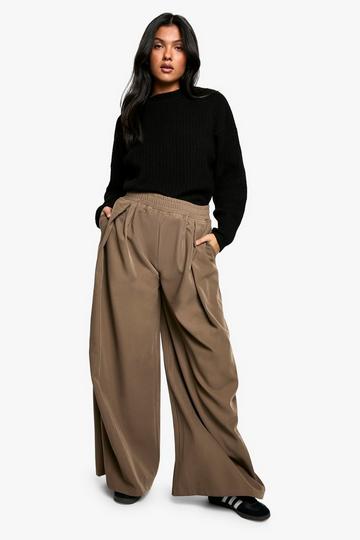 Maternity Elasticated Waist Woven Relaxed Pleat Wide Leg Trouser taupe