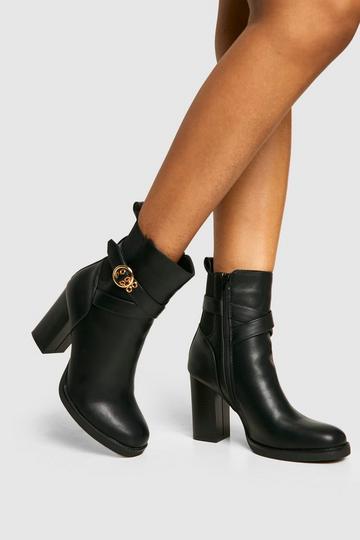 Buckle Detail Heeled Chelsea Boot black