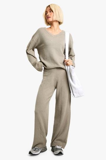 Soft Knit V Neck Wide Leg Knitted Co-ord oatmeal