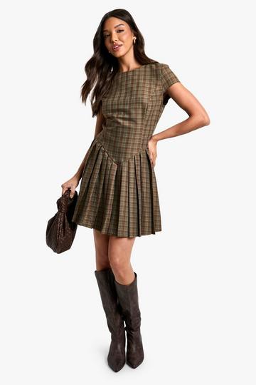 Cap Sleeved Pleated Tailored Dress multi