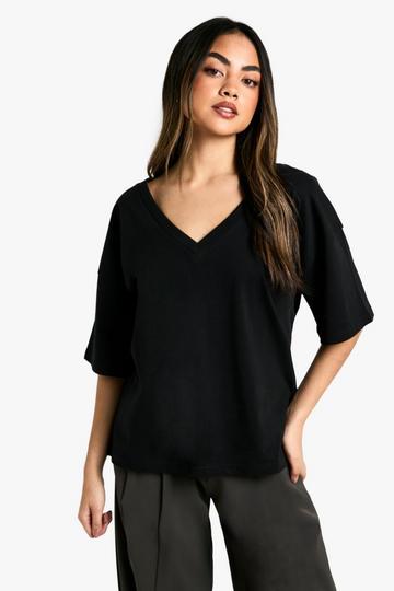 Boohoo basics deep v-neck oversized t-shirt black