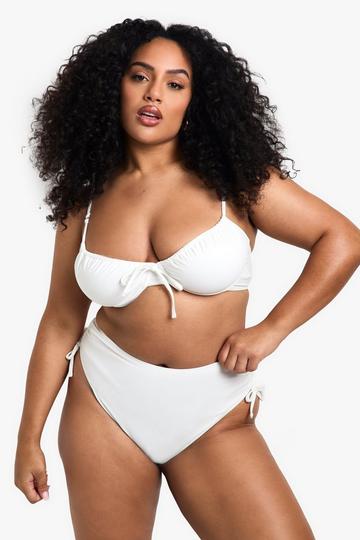 Plus Swimwear Essentials Underwired Bikini Top white