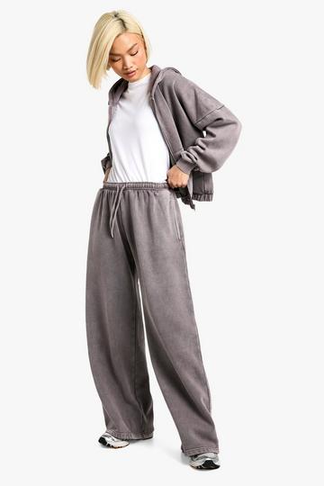 GARMENT DYED MID RISE STRAIGHT LEG JOGGER taupe