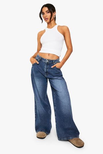 Petite Basic Super Wide Leg Jean acid wash dark blue