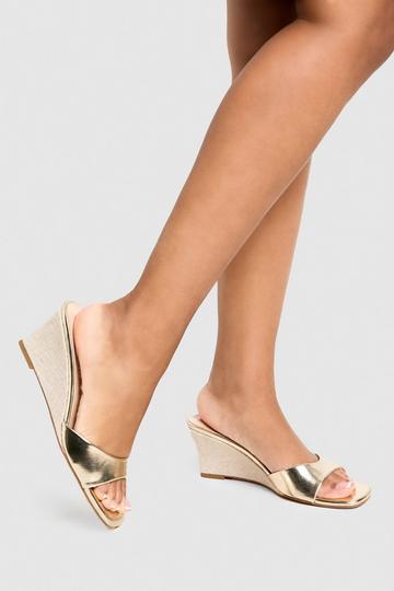 Mule Wedges gold