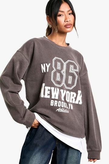 Brooklyn New York 86 Overdyed Oversized Sweatshirt chocolate