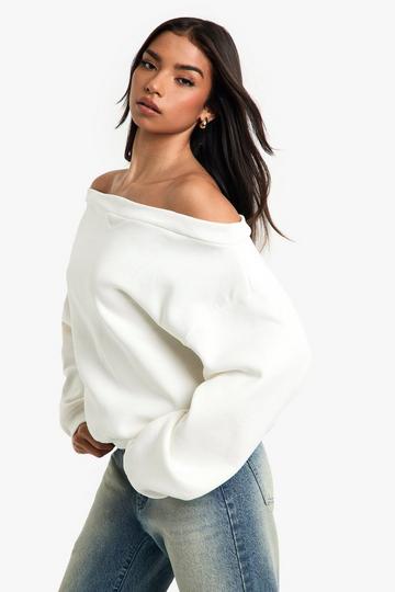 Off the shoulder sweatshirt ecru